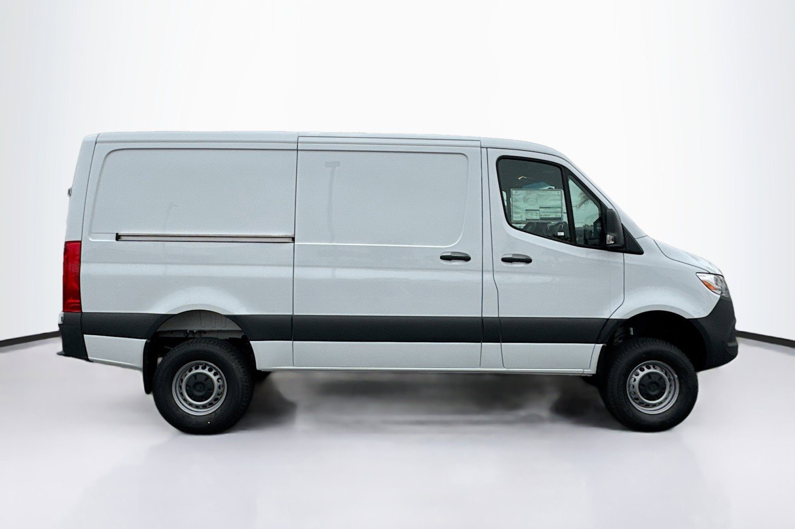 New 2025 Mercedes-Benz Sprinter 2500 image 4