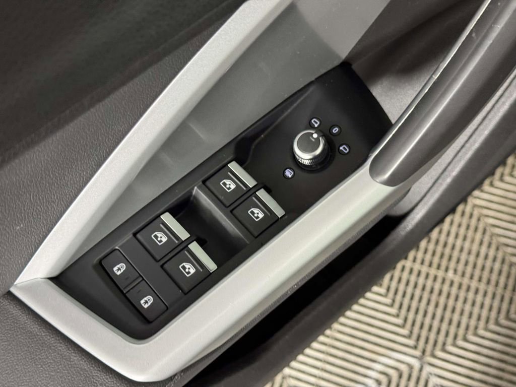 Used 2020 Audi Q3 2.0T Premium Plus w/ Premium Plus Package image 18