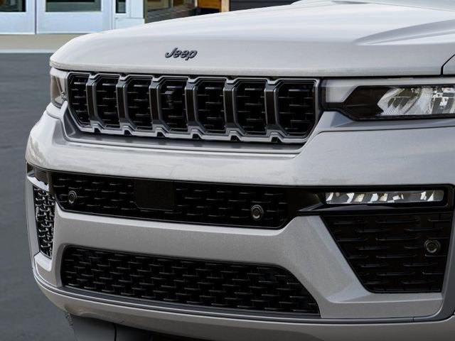 New 2026 Jeep Grand Cherokee L Summit AWD/4WD image 11
