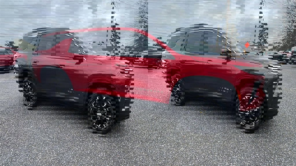 New 2026 Chevrolet Traverse LT w/ Sun and Wheel Package image 4