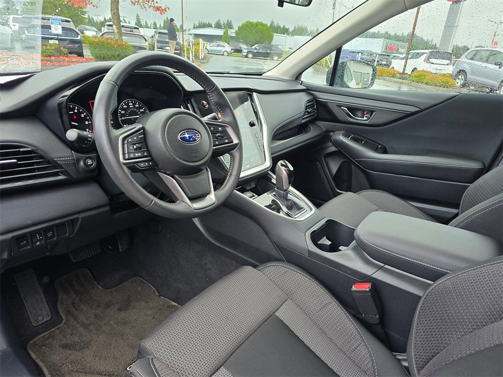 Used 2025 Subaru Outback Premium image 11