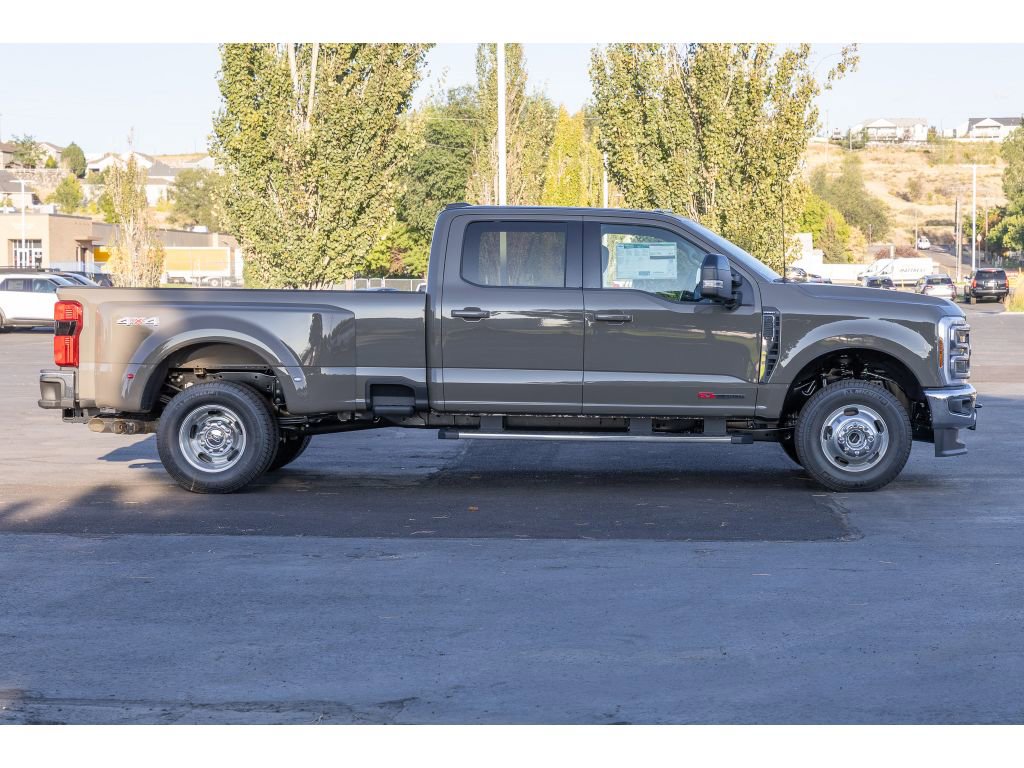 New 2026 Ford F350 Lariat image 2