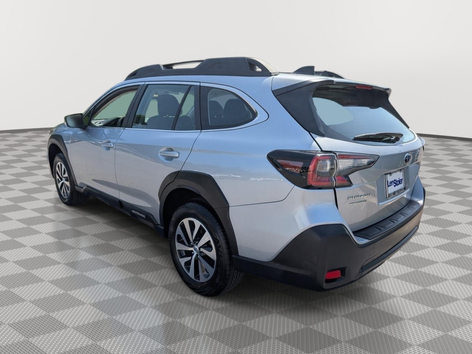 Used 2025 Subaru Outback AWD/4WD image 3