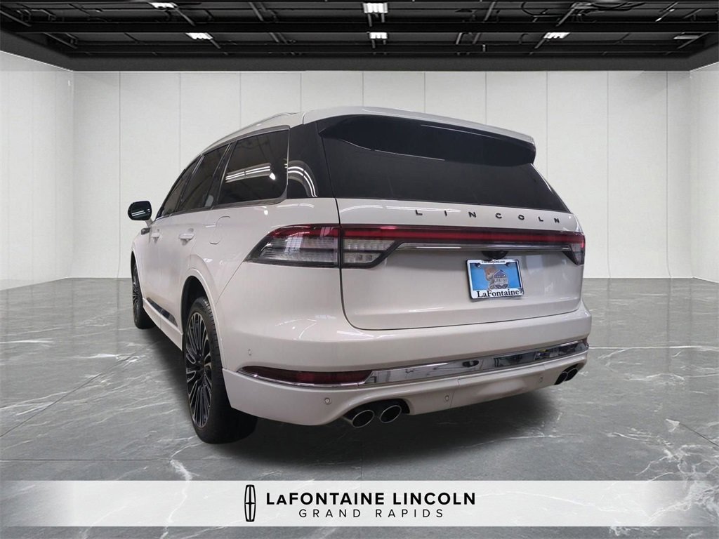 Certified 2023 Lincoln Aviator Black Label w/ Dynamic Handling Package image 3