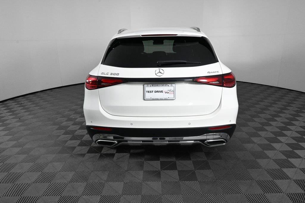 Used 2025 Mercedes-Benz GLC 300 4MATIC image 28