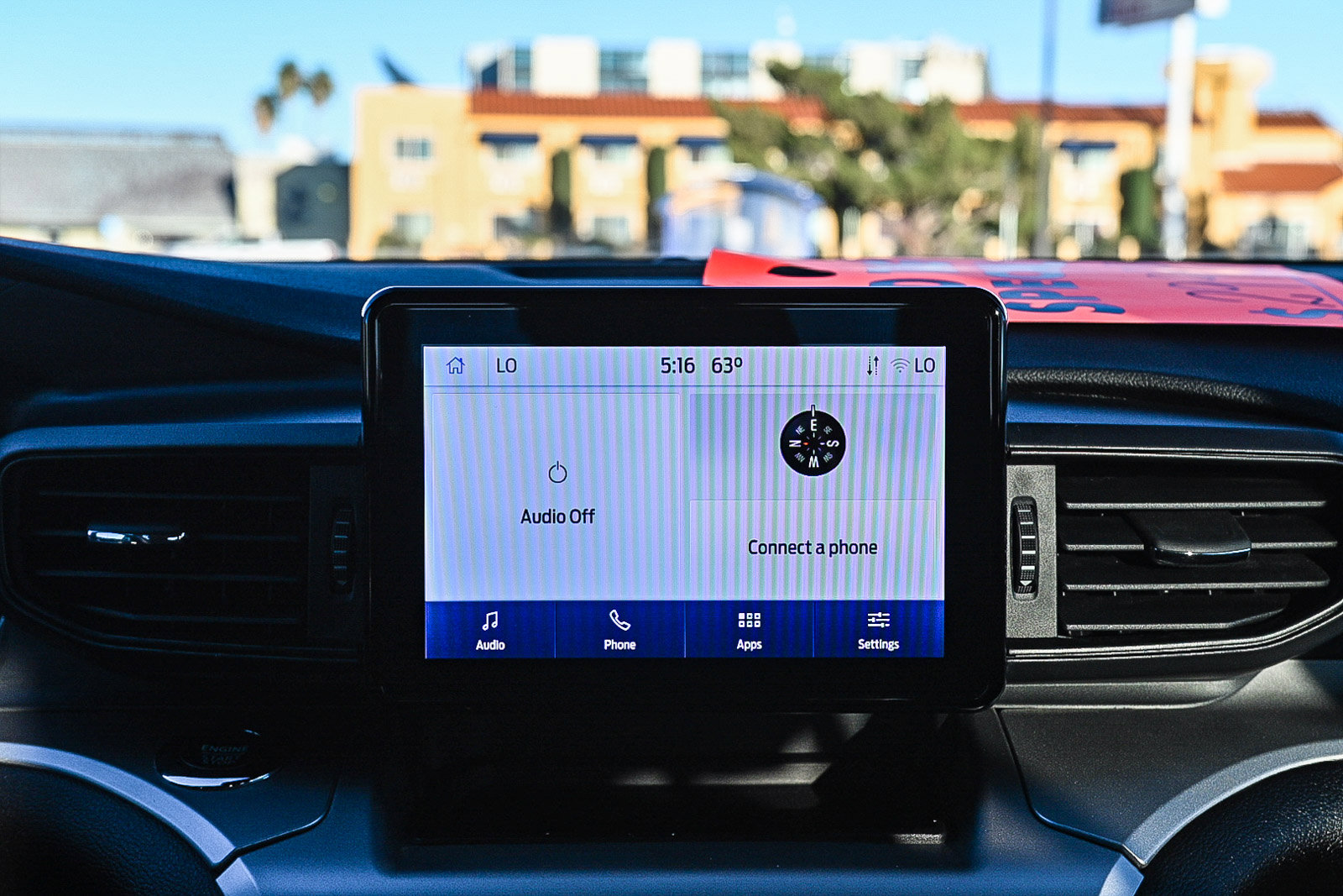 Used 2022 Ford Explorer XLT image 11