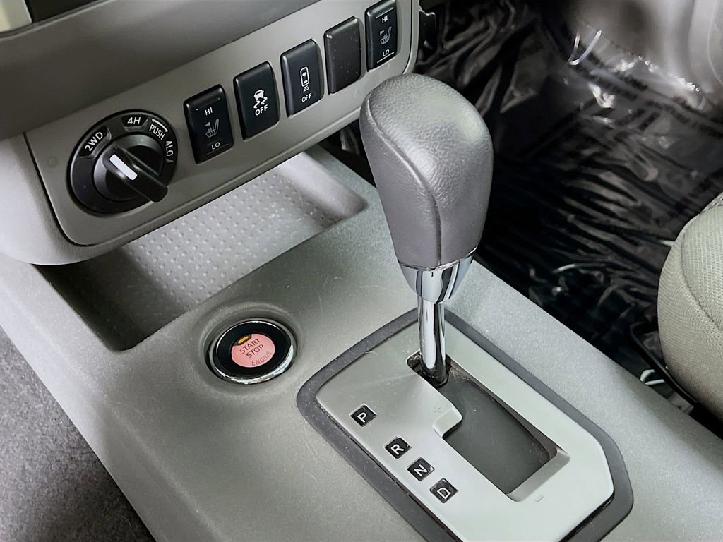 Used 2021 Nissan Frontier SV image 15