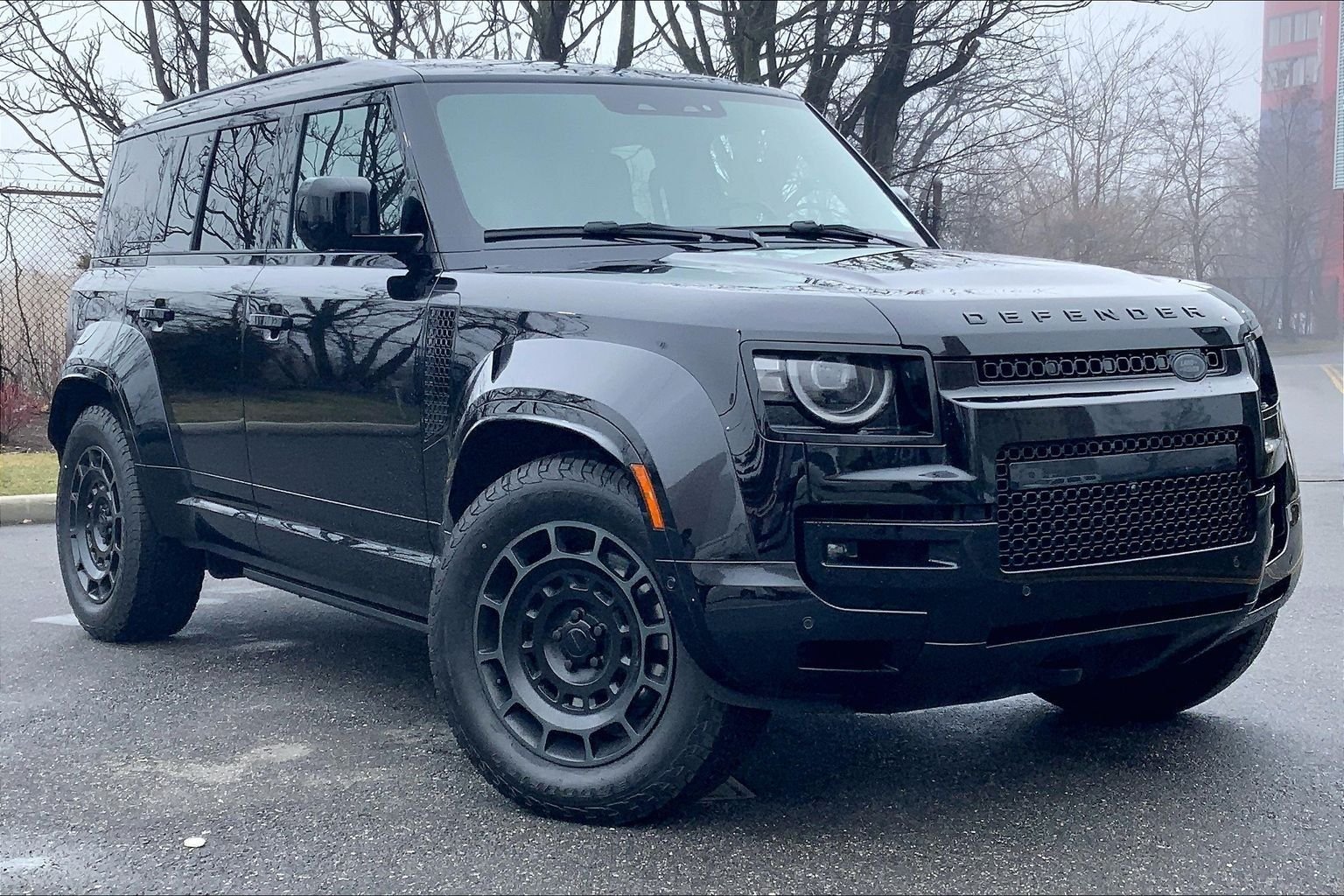 Certified 2026 Land Rover Defender 110 OCTA AWD/4WD image 2