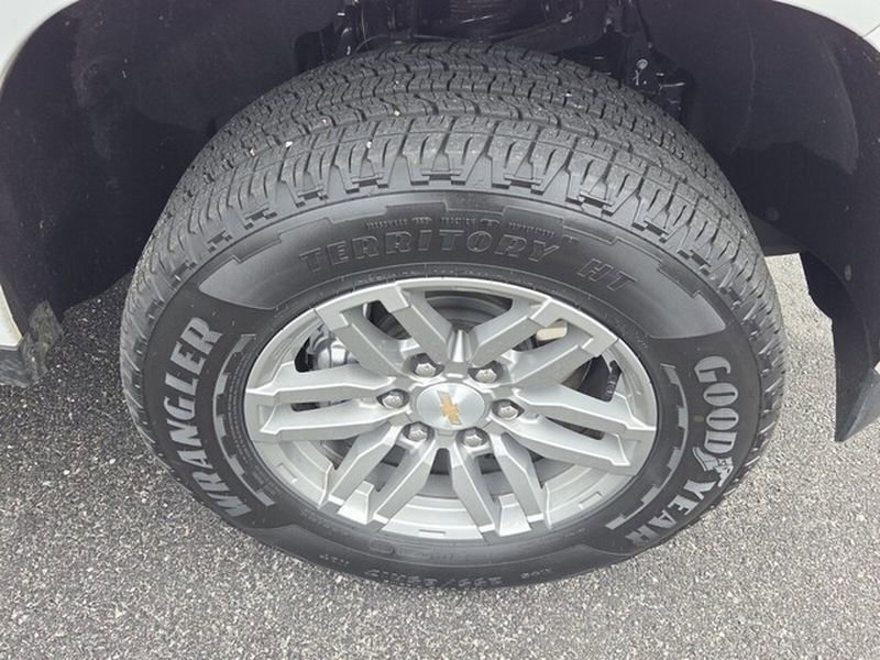 Used 2026 Chevrolet Colorado LT w/ Advanced Trailering Package image 17