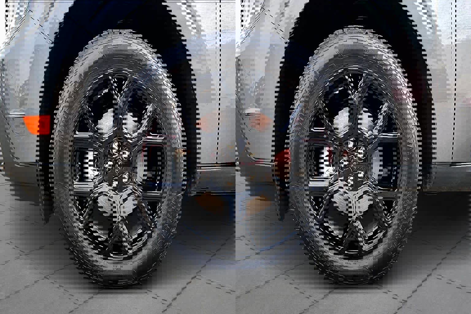 Used 2025 Ford Maverick XLT w/ XLT Luxury Package image 10