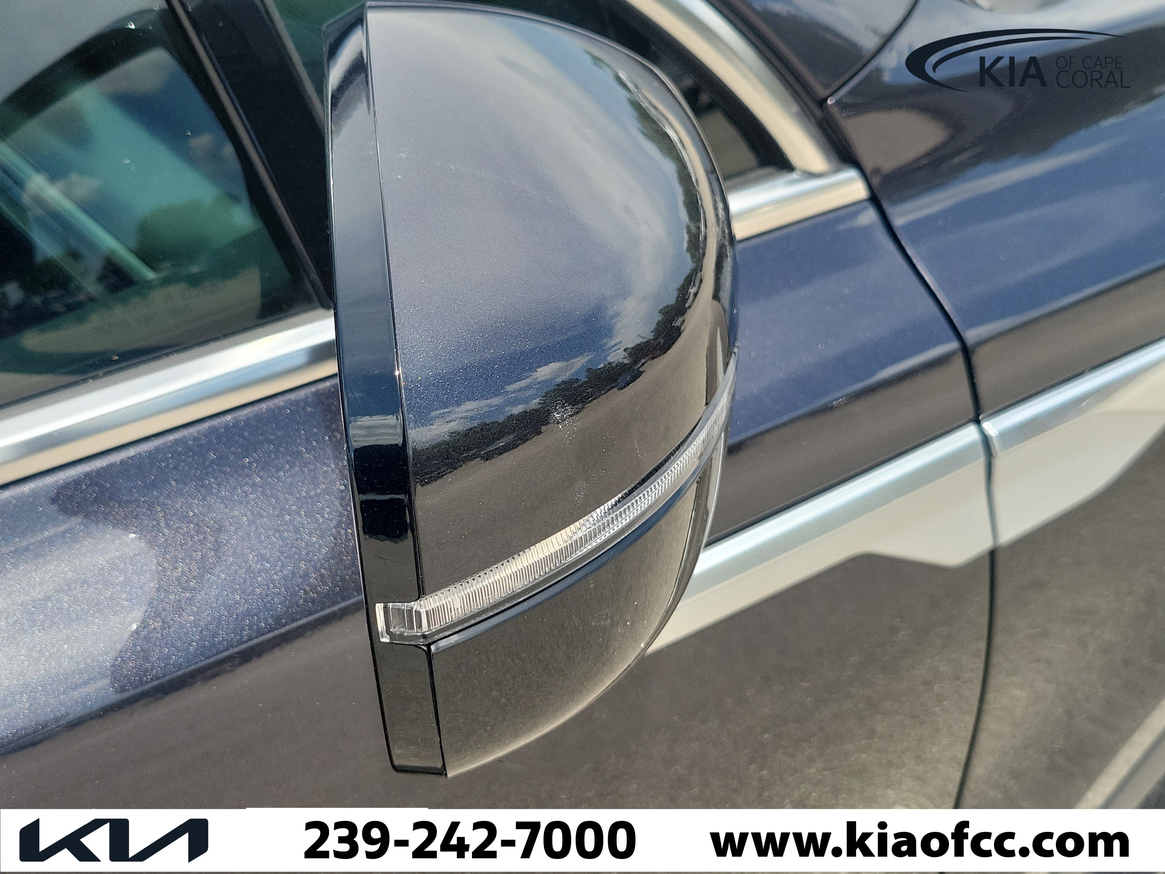 Certified 2025 Kia Sorento LX FWD image 8