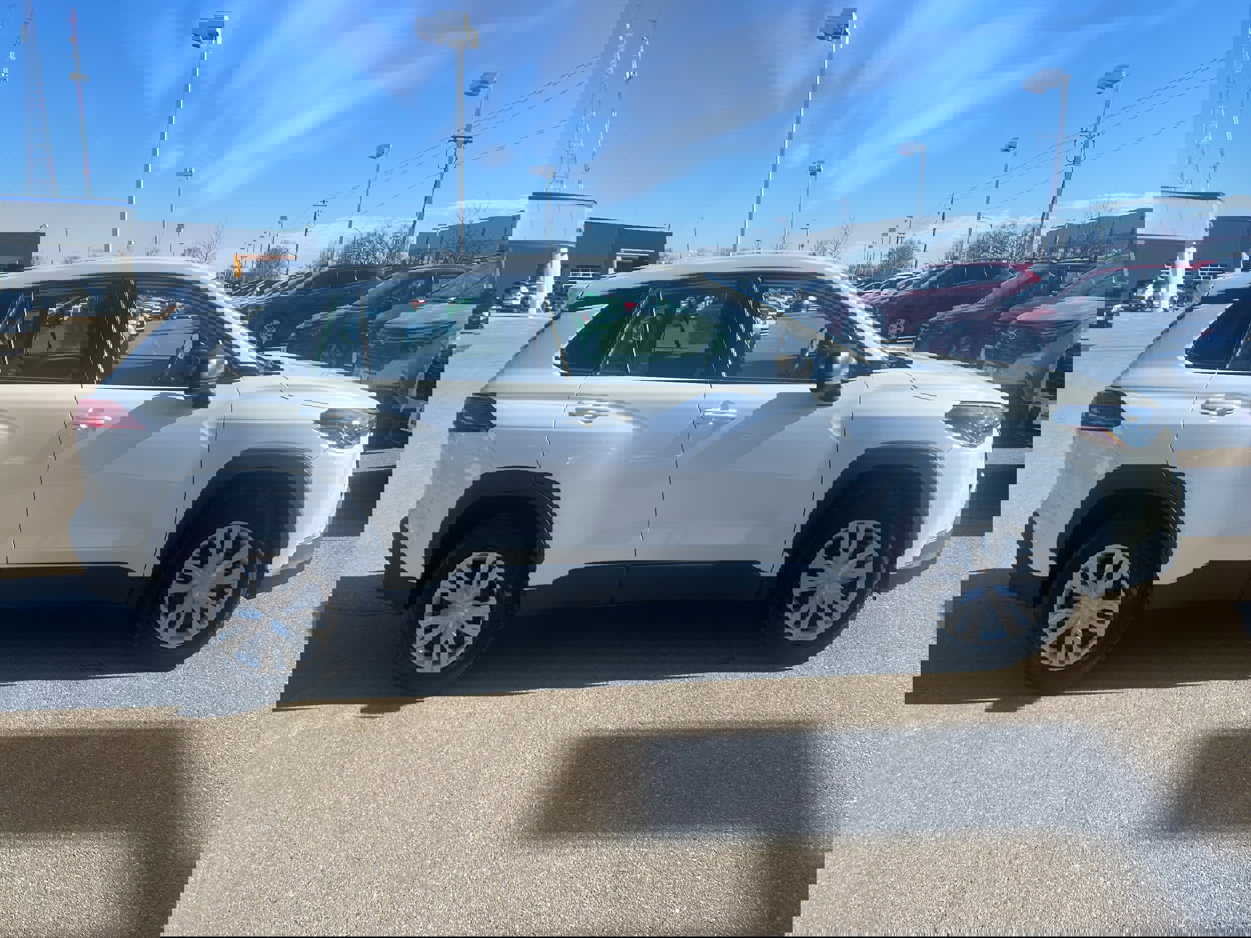 Used 2023 Toyota Corolla Cross L image 8