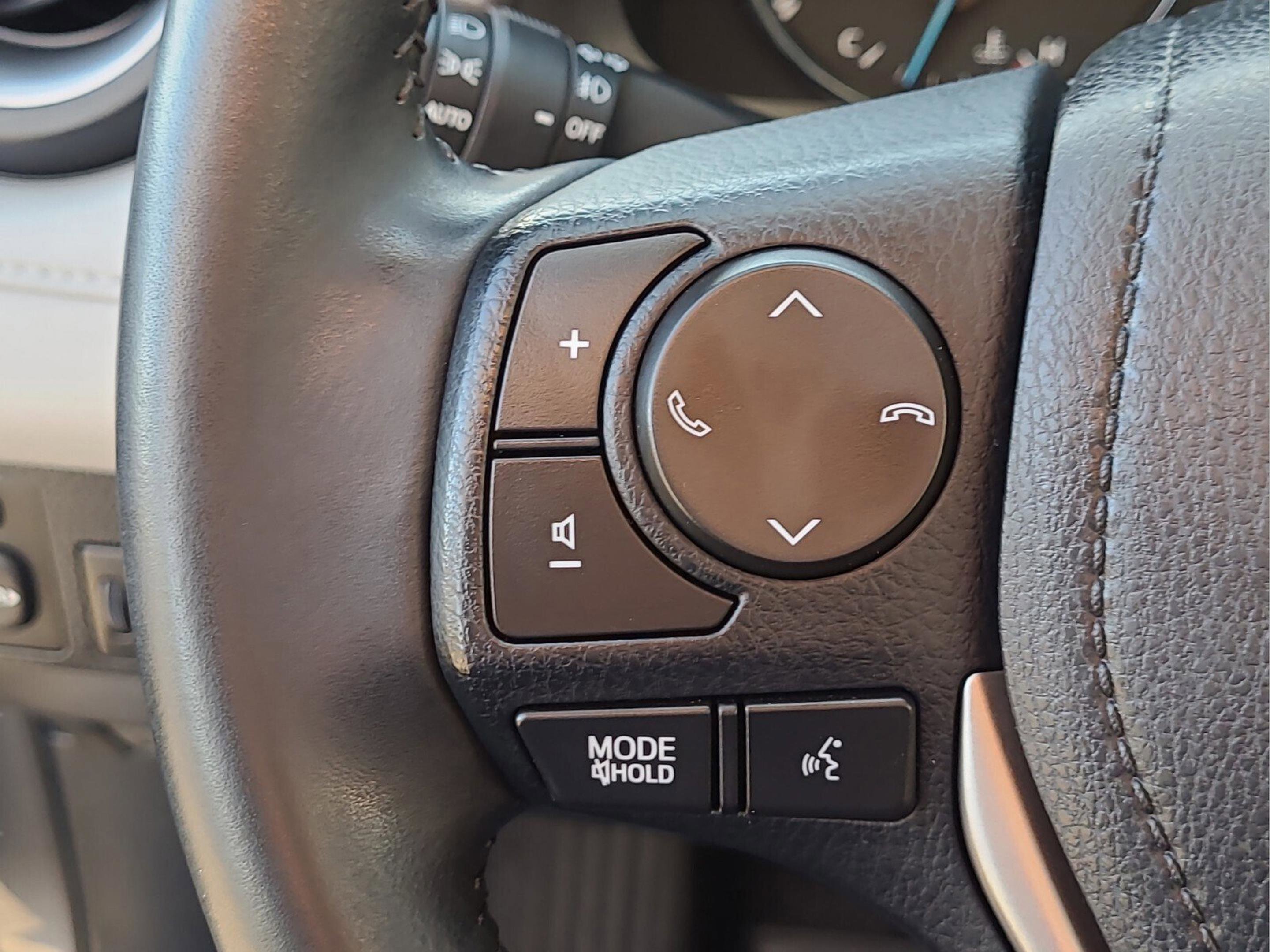 Certified 2018 Toyota RAV4 LE Plus image 22