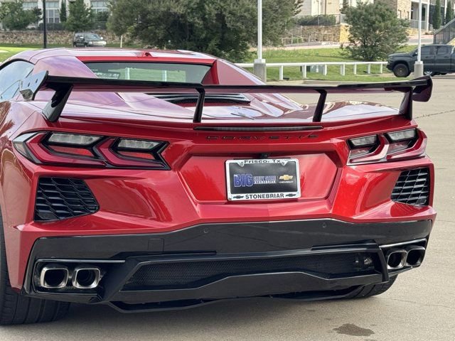Used 2021 Chevrolet Corvette Stingray Premium Conv w/ Z51 Performance Package RWD image 8