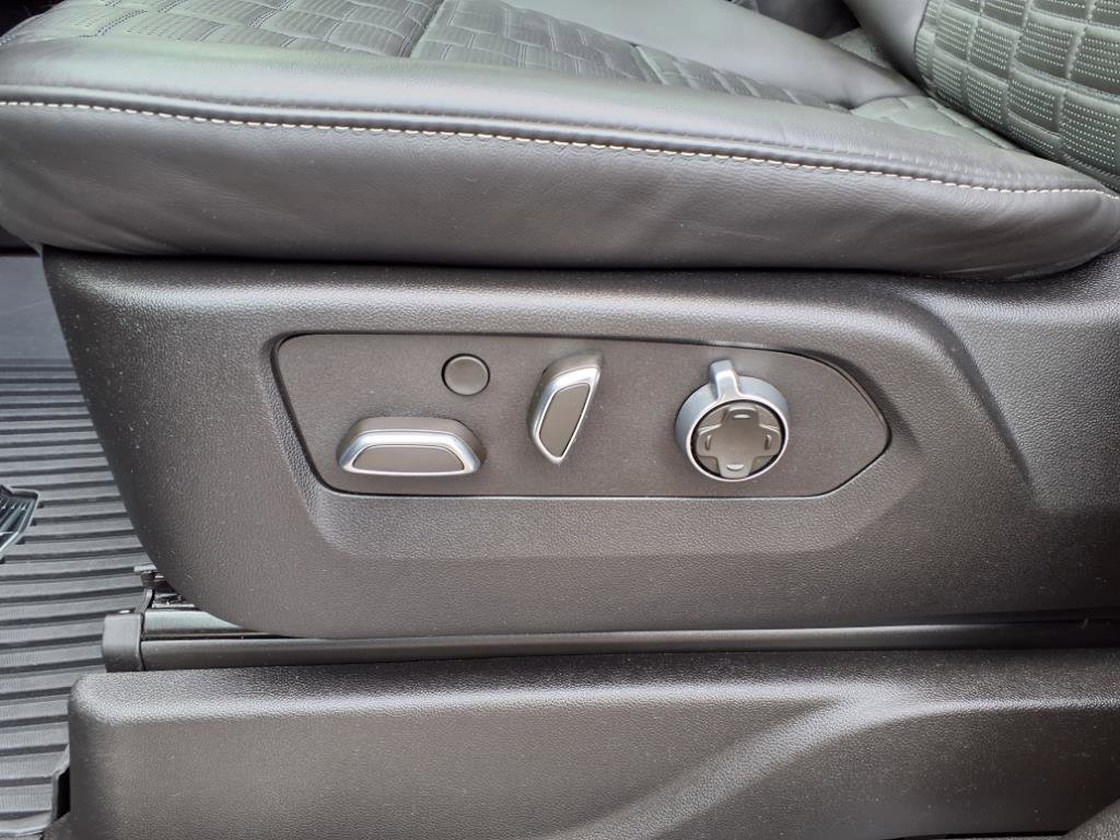 Used 2024 Cadillac Escalade Sport Platinum w/ Heavy-Duty Trailer Package image 12