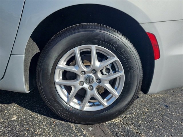 Used 2024 Chrysler Pacifica Touring-L image 34