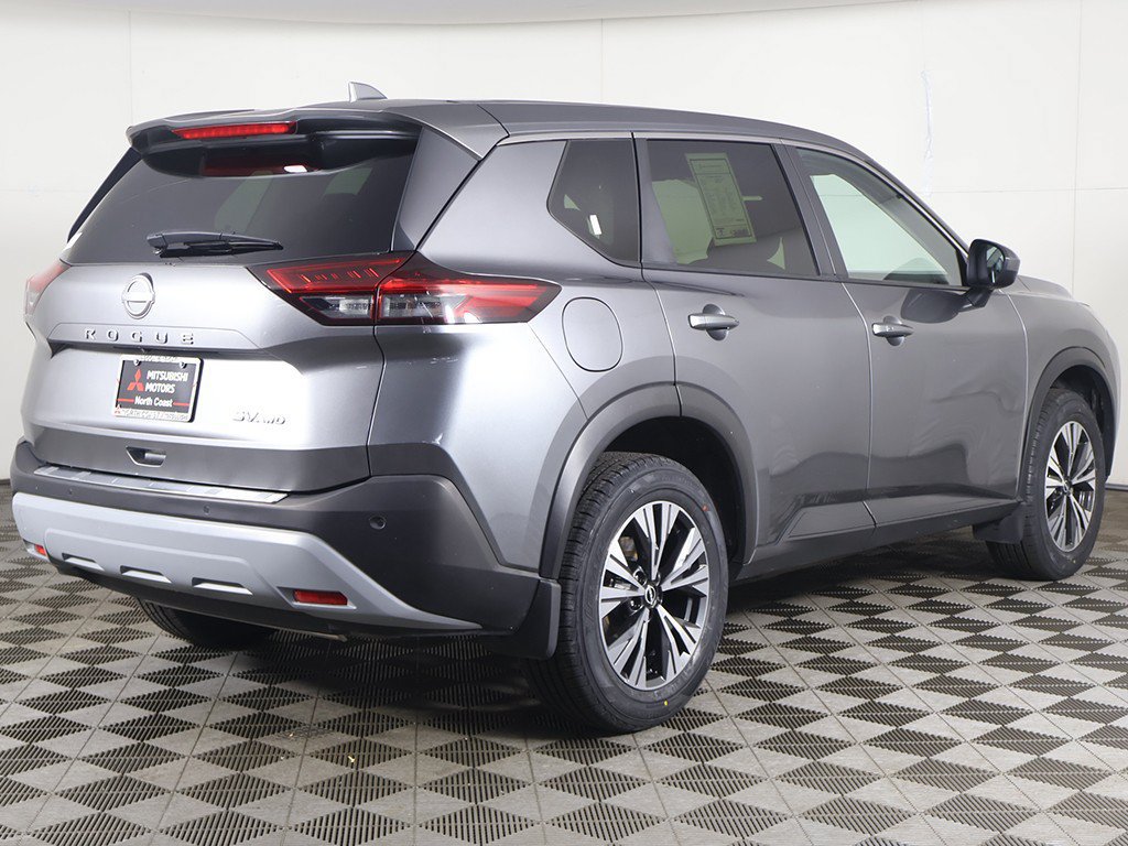 Used 2023 Nissan Rogue SV AWD/4WD image 9