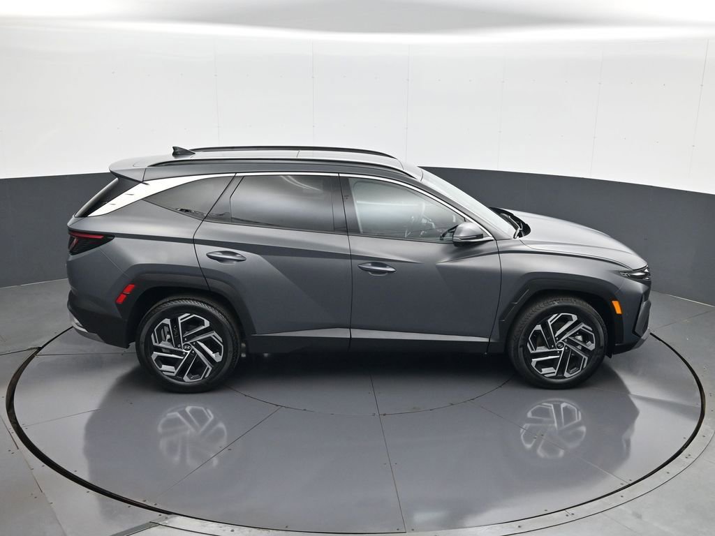 Certified 2025 Hyundai Tucson Limited image 16