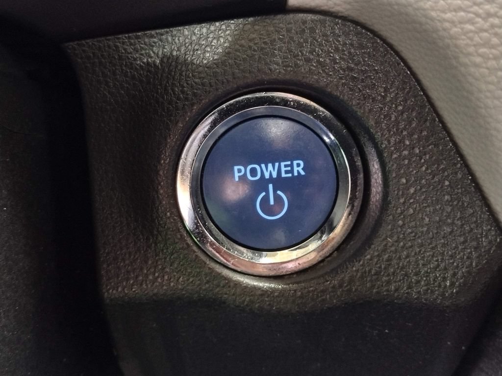 Used 2019 Toyota RAV4 XLE w/ Convenience Package AWD/4WD image 38