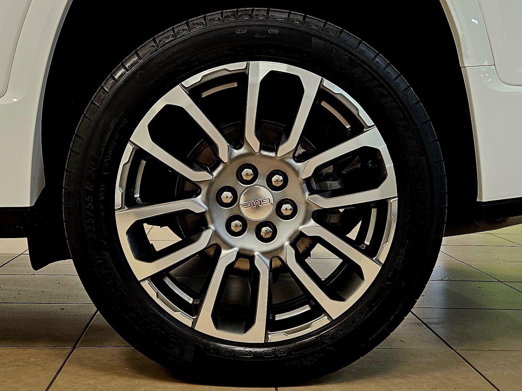 Used 2023 GMC Acadia Denali AWD/4WD image 42