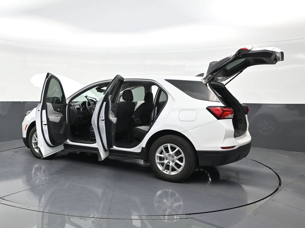 Used 2024 Chevrolet Equinox LS w/ LS Convenience Package FWD image 28