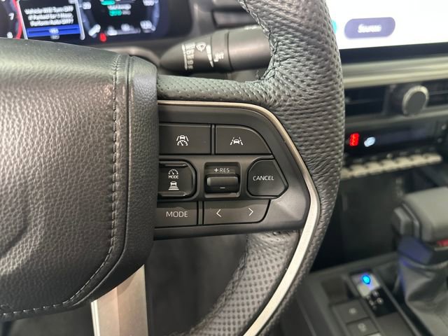 Used 2025 Toyota Tacoma TRD Off-Road image 16