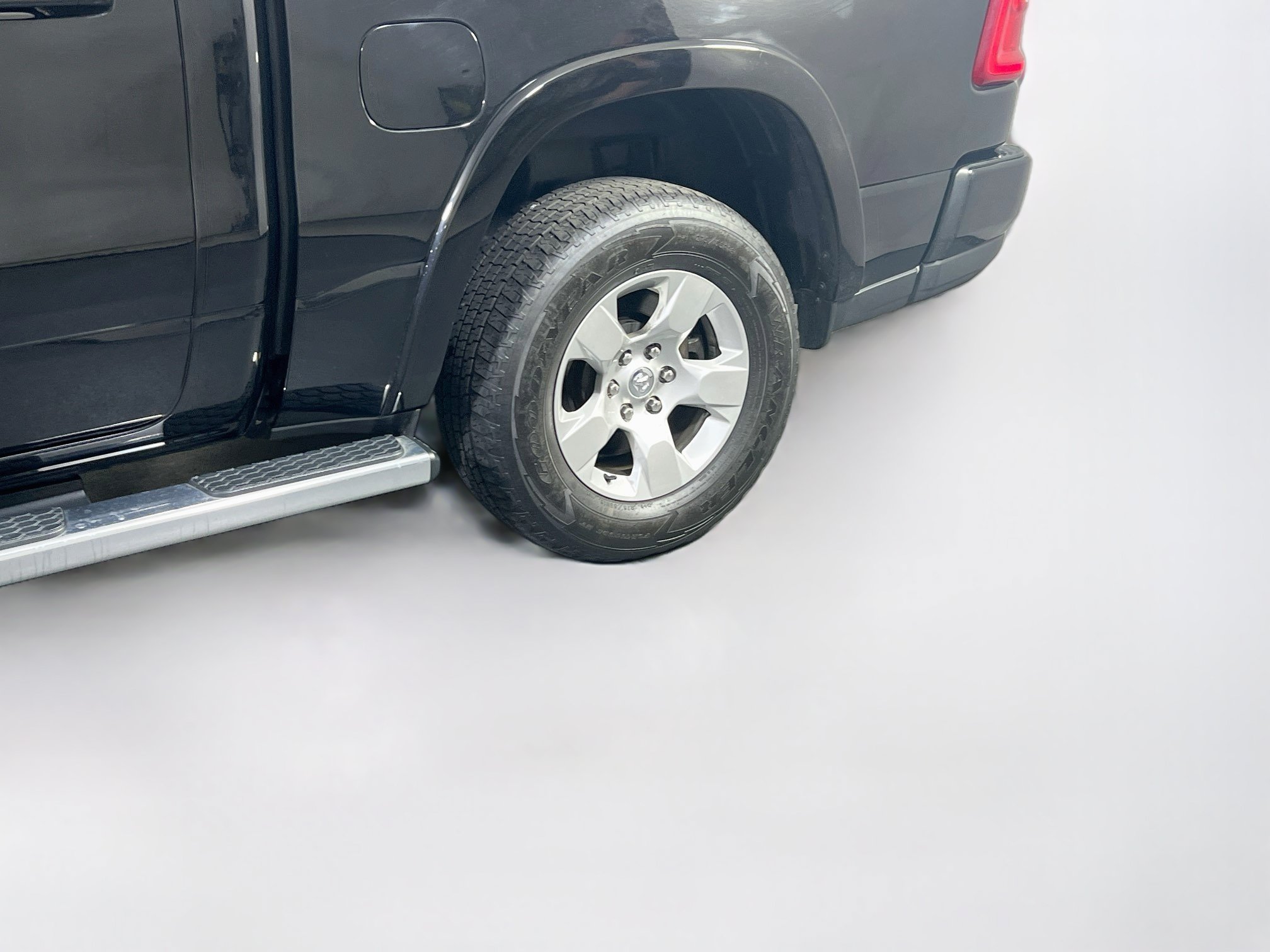 Used 2025 RAM 1500 Big Horn AWD/4WD image 30