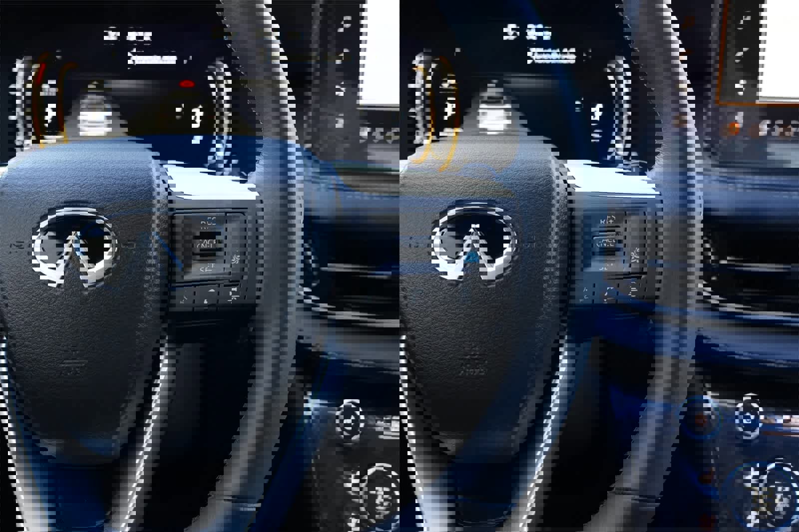 New 2026 INFINITI QX60 Luxe image 11