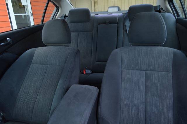 Used 2010 Nissan Altima 2.5 S FWD image 36
