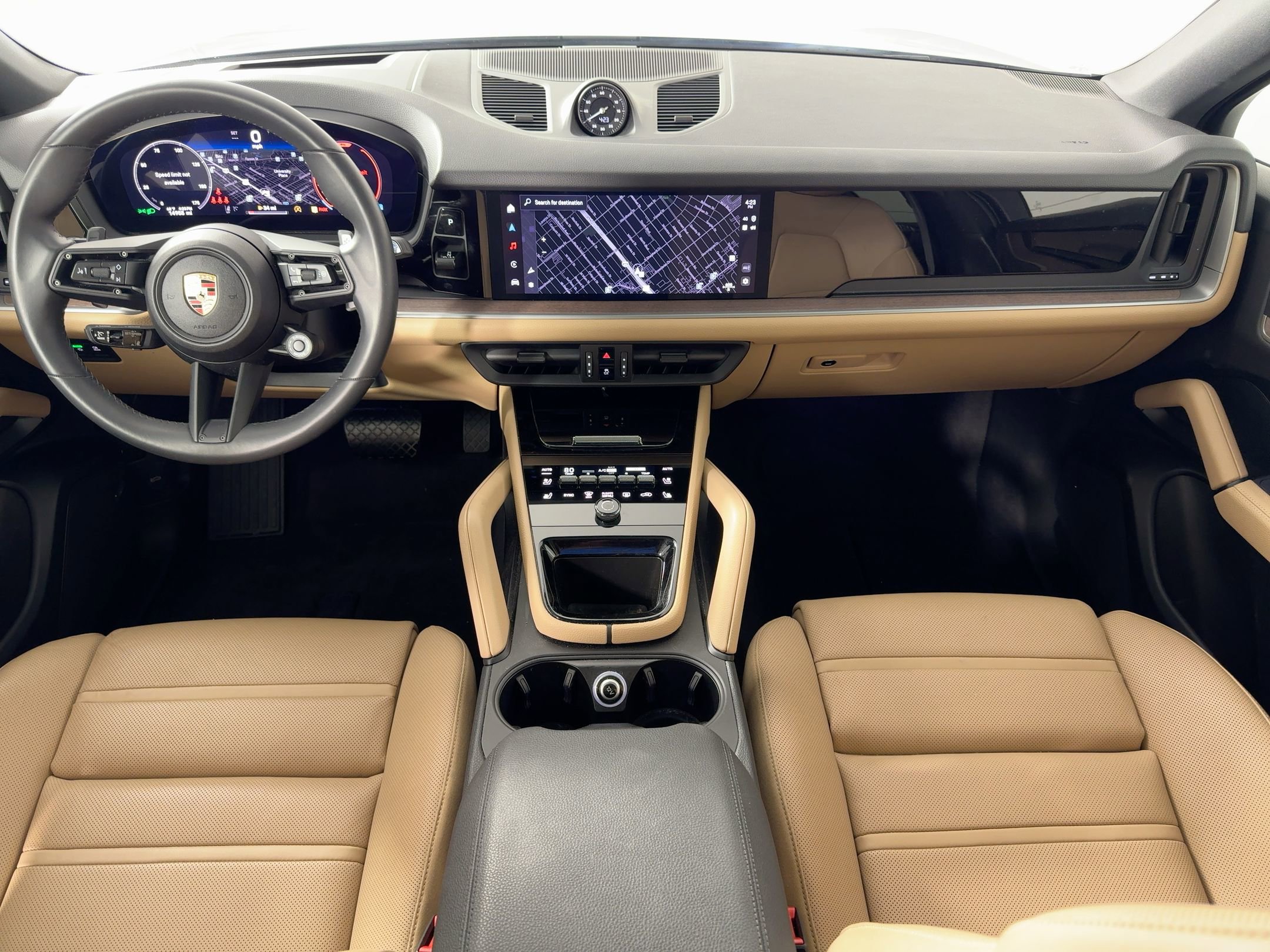 Certified 2025 Porsche Cayenne Coupe w/ Premium Package Plus image 17