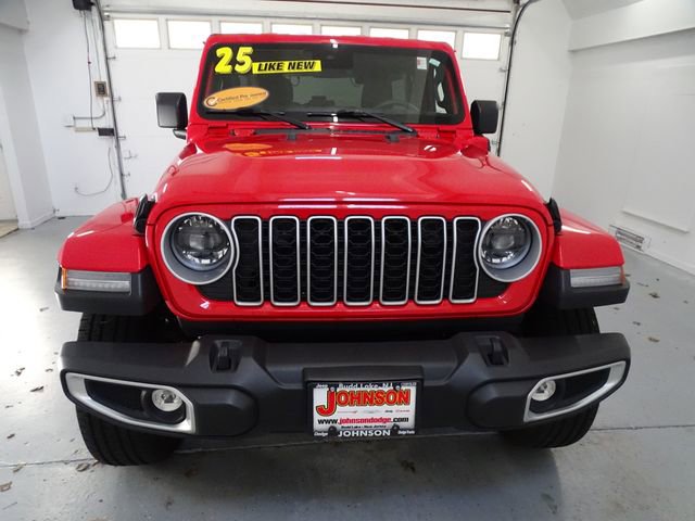 Certified 2025 Jeep Wrangler Unlimited Sahara w/ Safety Group image 23