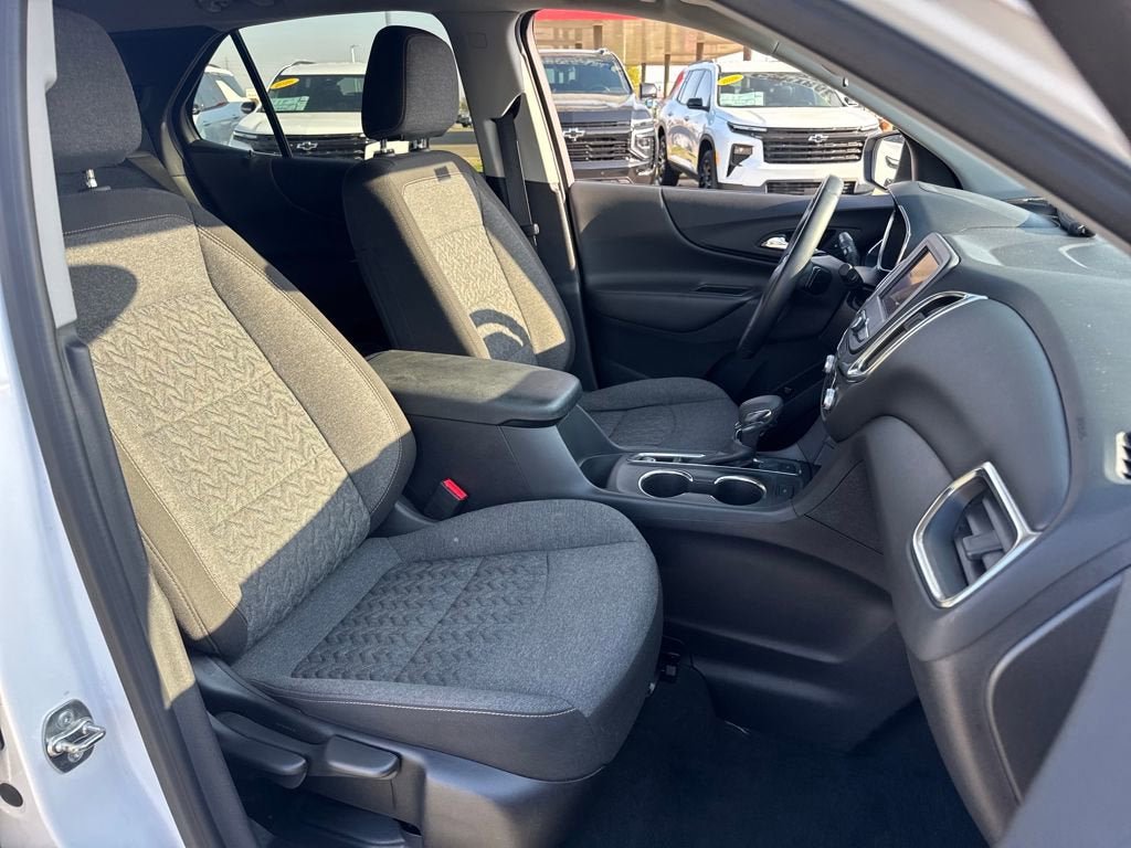 Used 2024 Chevrolet Equinox LT AWD/4WD image 14