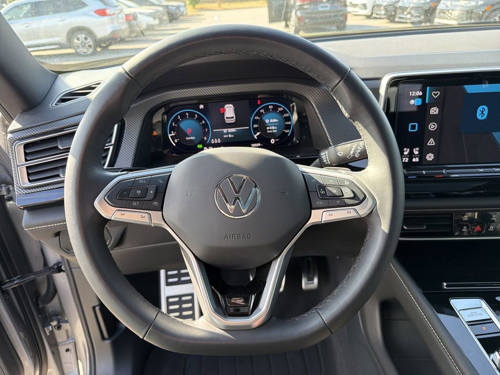 Used 2025 Volkswagen Atlas Cross Sport SEL Premium R-Line image 26