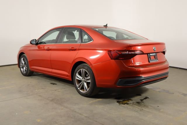 Used 2023 Volkswagen Jetta SE w/ Panoramic Sunroof Package image 35