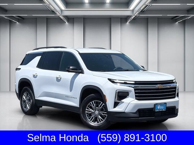 Used 2024 Chevrolet Traverse LT