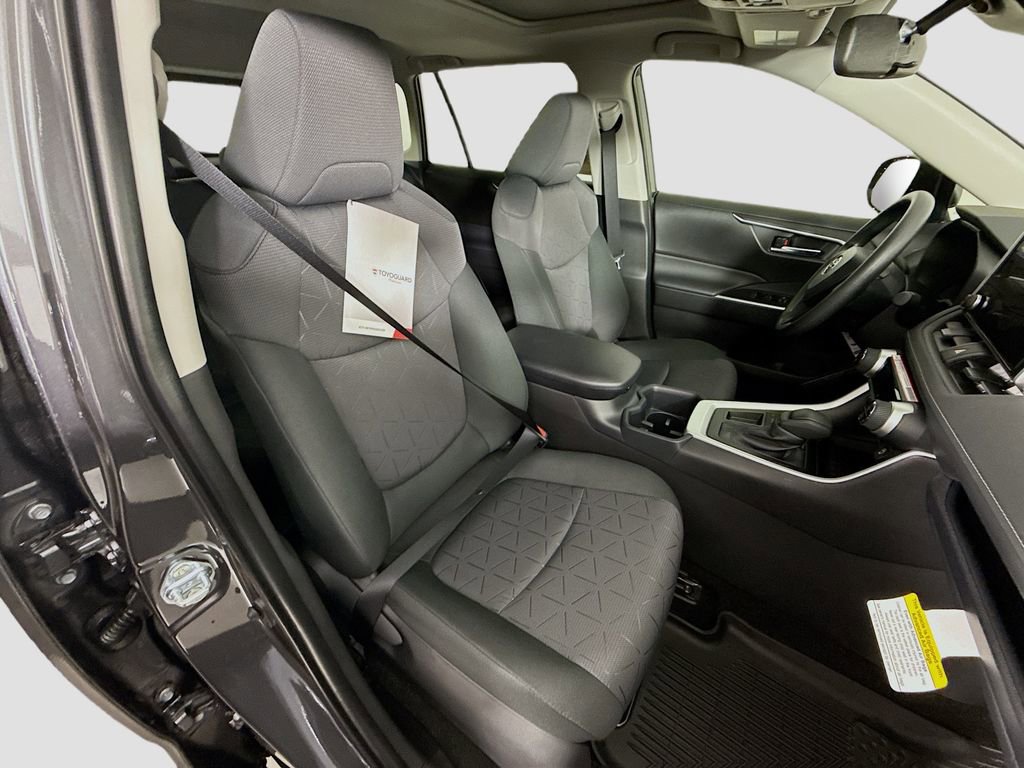 New 2025 Toyota RAV4 XLE image 19