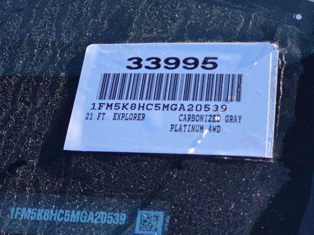 Used 2021 Ford Explorer Platinum w/ Equipment Group 601A AWD/4WD image 18