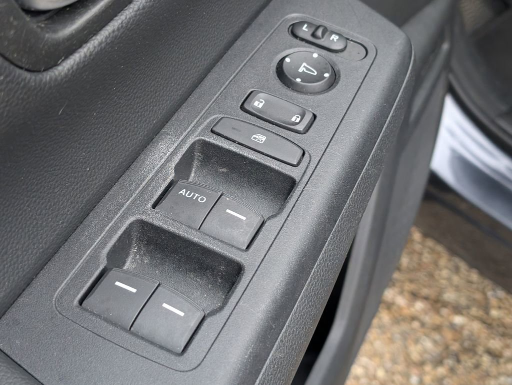 Used 2024 Honda CR-V LX image 15