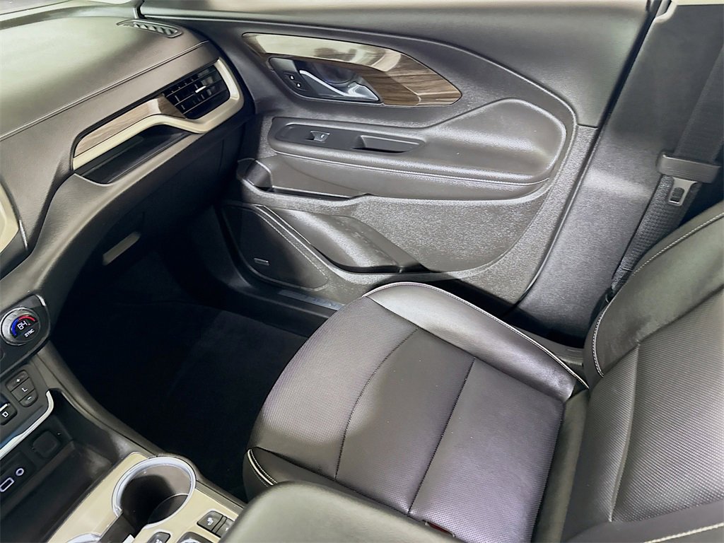 Used 2019 GMC Terrain Denali w/ Advanced Safety Package image 23