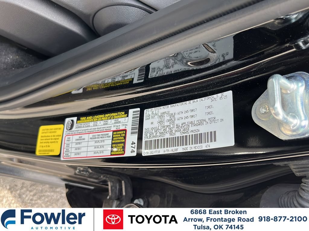 Certified 2025 Toyota Tacoma SR5 AWD/4WD image 34