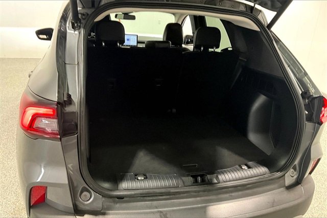 Used 2023 Ford Escape Platinum image 35