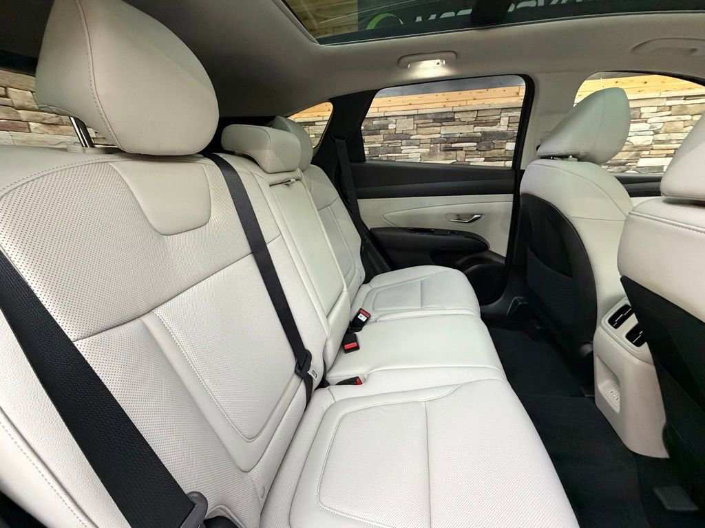 Used 2025 Hyundai Tucson Limited image 31