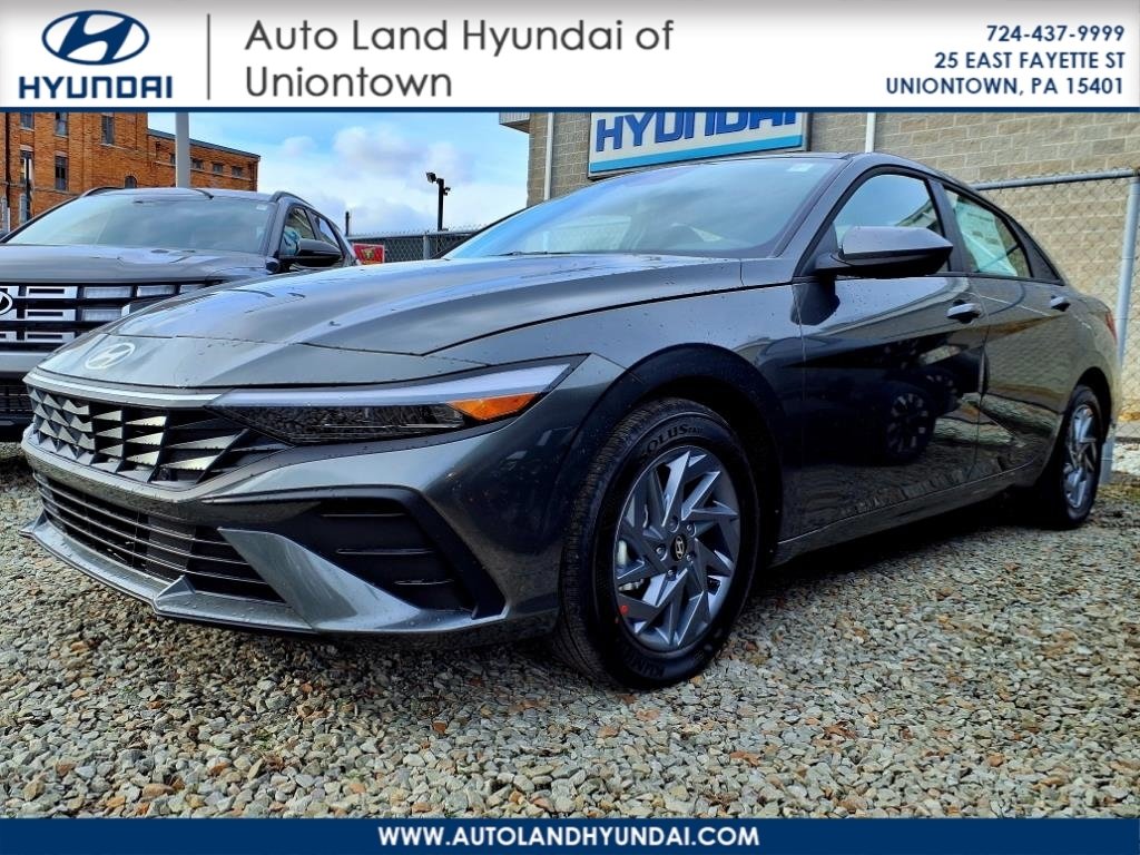 New 2025 Hyundai Elantra Blue