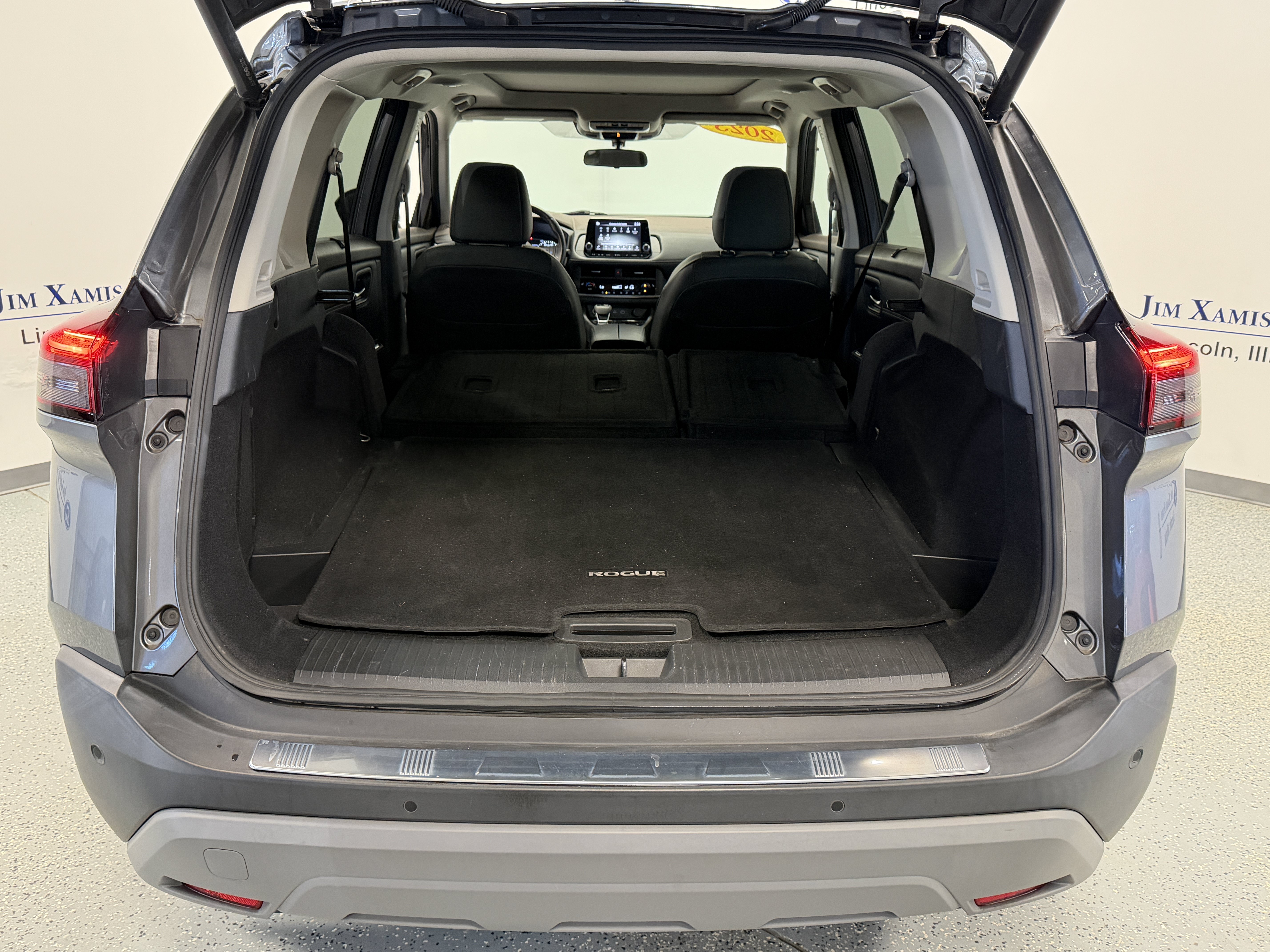 Used 2023 Nissan Rogue SV w/ SV Premium B Package AWD/4WD image 25