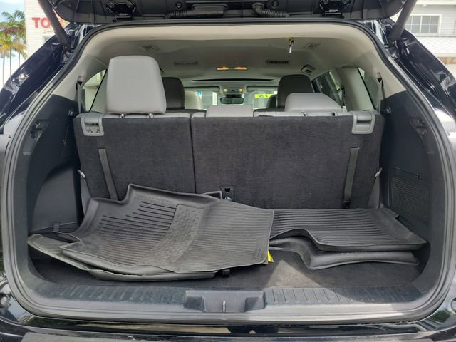 Used 2024 Toyota Highlander XLE image 5