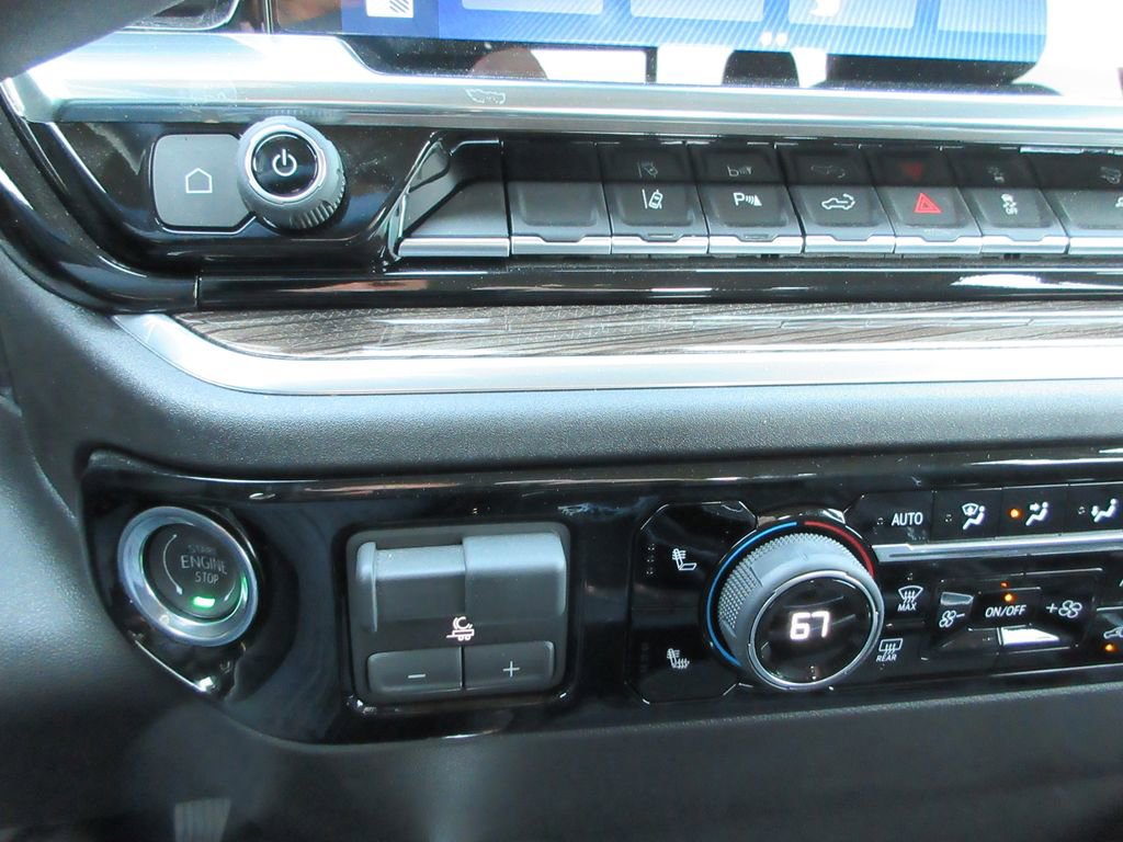 Used 2026 Chevrolet Silverado 2500 LT w/ Z71 Chrome Sport Edition image 33