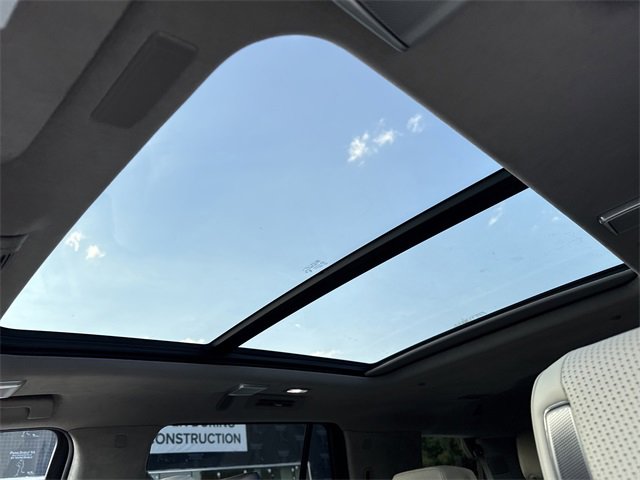 Certified 2025 Cadillac Escalade Premium Luxury Platinum w/ LPO, Floor Liner Package image 14