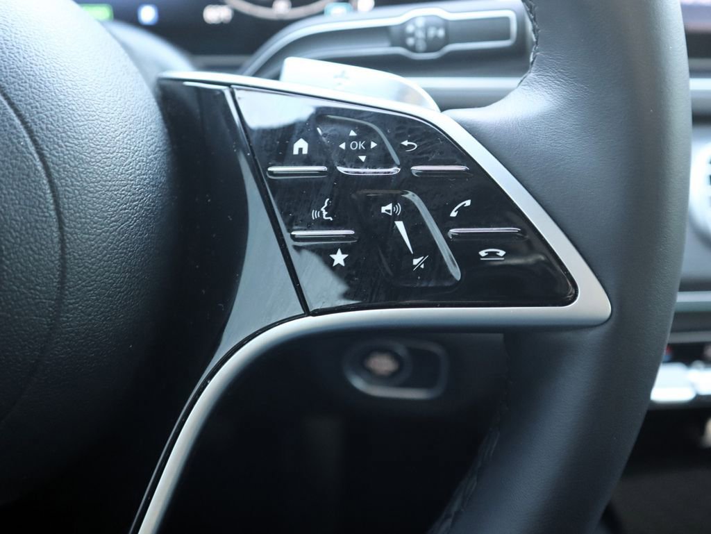 Certified 2025 Mercedes-Benz GLE 450e 4MATIC image 21