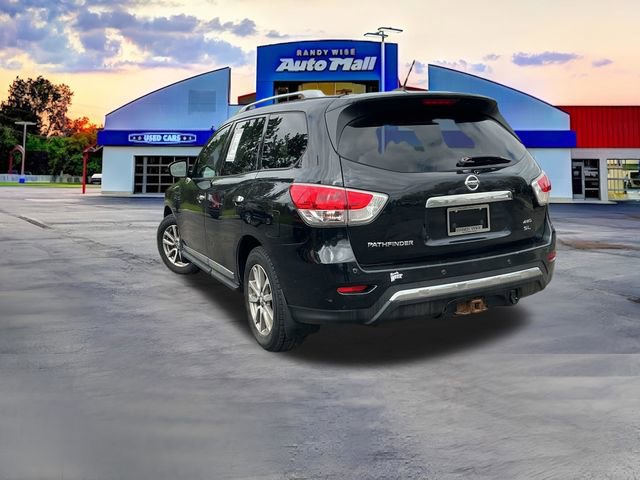 Used 2015 Nissan Pathfinder Platinum AWD/4WD image 3