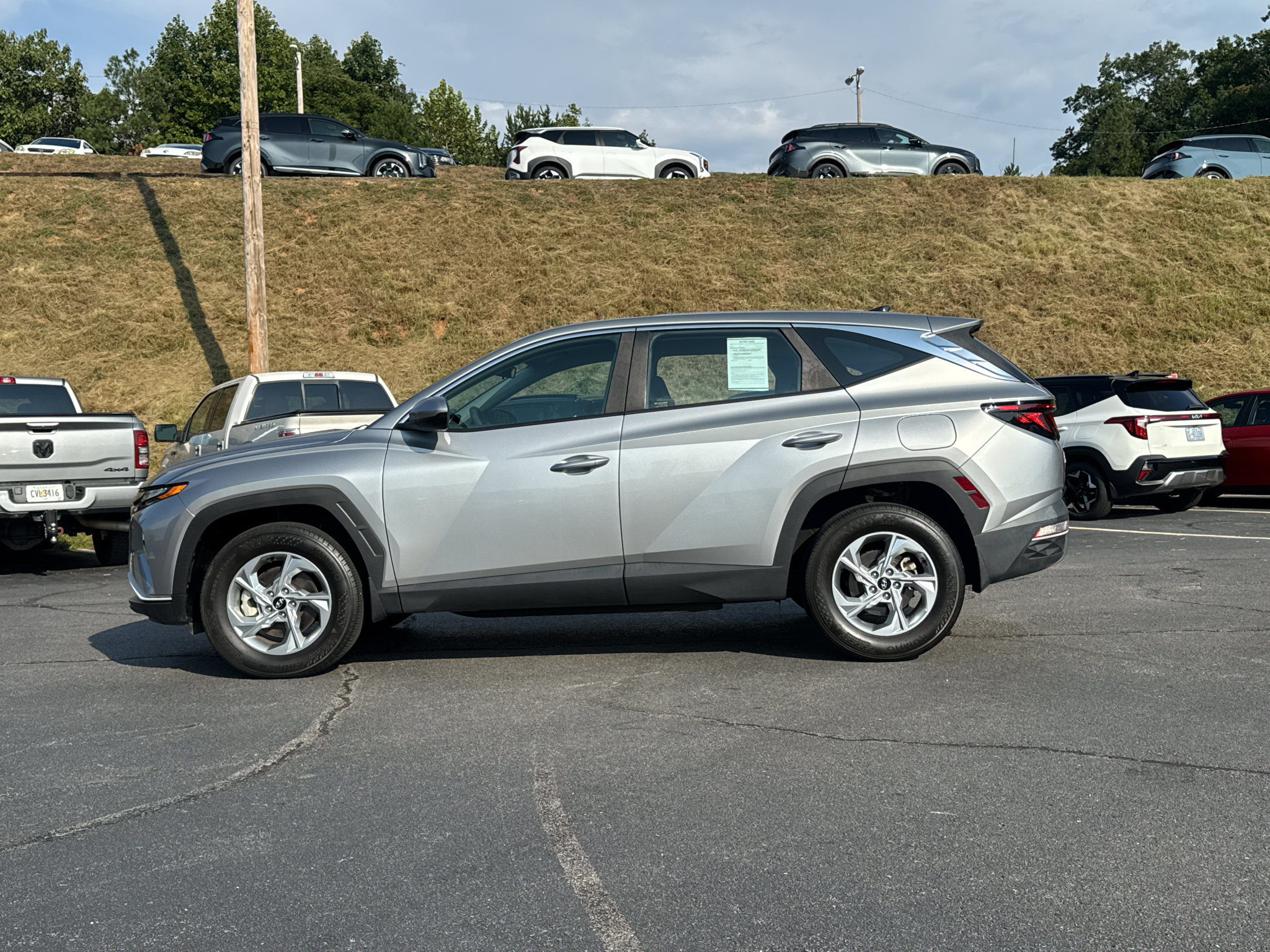 Used 2023 Hyundai Tucson SE AWD/4WD image 15